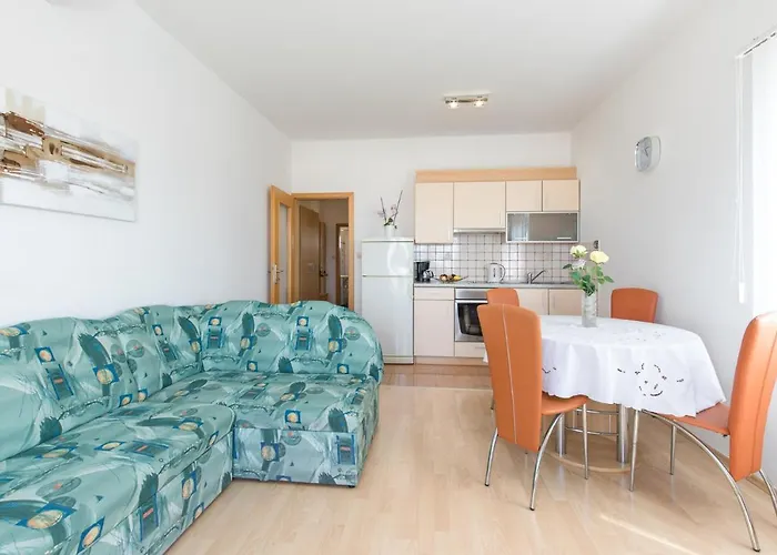 Apartman Cvijic Beige Punat